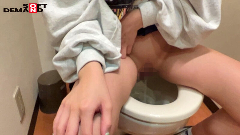 こう見えて照れ屋なドスケベ娘がそこら中でイキまくり汁出しまくり!青姦・リモバイ声我慢デート 奈築りお(仮名・20) アイキャッチ